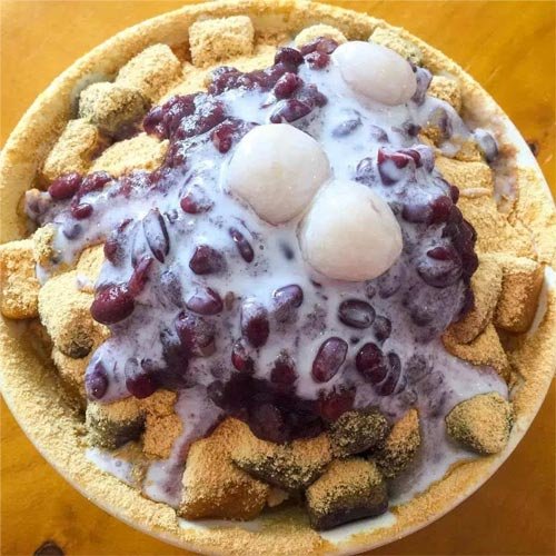 Red bean and condensed milk shaved ice